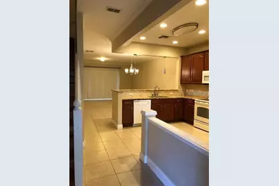2850 Polvadero Lane #105, Orlando, FL 32835 - Photo 3
