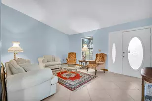 2805 Lake Tohopekaliga Blvd, Kissimmee, FL 34746 - Photo 5