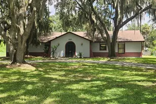 2805 Lake Tohopekaliga Blvd, Kissimmee, FL 34746 - Photo 1