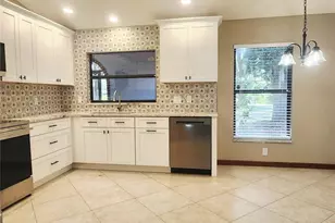 2805 Lake Tohopekaliga Blvd, Kissimmee, FL 34746 - Photo 3