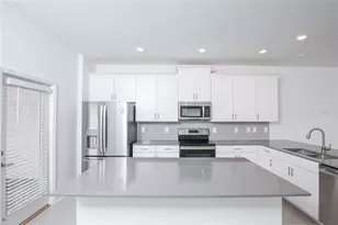 11275 Listening Dr, Orlando, FL 32832 - Photo 9
