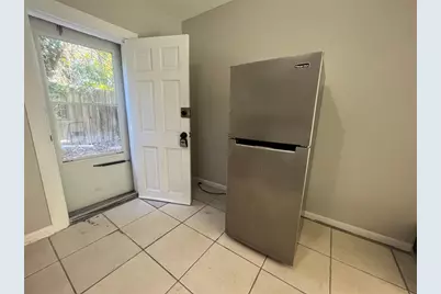 127 1/2 W Palmetto Avenue, Deland, FL 32720 - Photo 5
