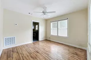 223 E Esther St, Orlando, FL 32806 - Photo 11