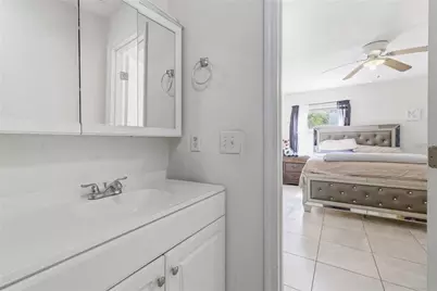 5219 Via Hacienda Circle #B111, Orlando, FL 32839 - Photo 9