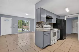 1877 Wayside Dr, Orlando, FL 32818 - Photo 13