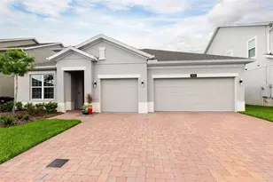 5012 Bessie Ct, Saint Cloud, FL 34772 - Photo 3