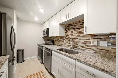 5195 Vineland Road #B102, Orlando, FL 32811 - Photo 19