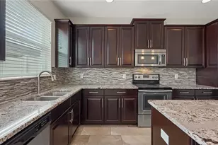 8744 Dufferin Ln, Orlando, FL 32832 - Photo 11