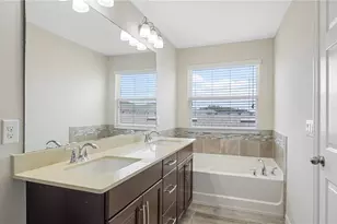 8744 Dufferin Ln, Orlando, FL 32832 - Photo 25