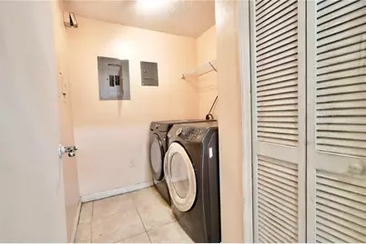 5578 Metrowest Boulevard #1-201, Orlando, FL 32811 - Photo 17