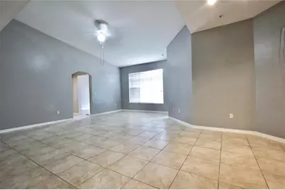 5578 Metrowest Boulevard #1-201, Orlando, FL 32811 - Photo 3
