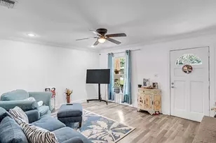 2906 Fieldcrest Ct, Orlando, FL 32839 - Photo 3