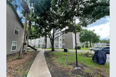 4708 Walden Circle #1812, Orlando, FL 32811 - Photo 3