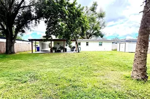 9616 Pineridge Ave, Riverview, FL 33578 - Photo 27