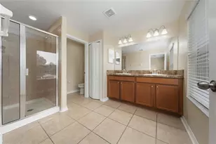 10709 Savannah Landing Cir, Orlando, FL 32832 - Photo 13