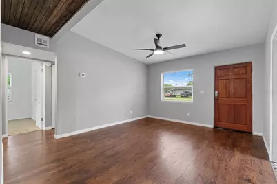 460 E 3rd Street, Chuluota, FL 32766 - Photo 5
