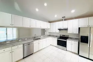 731 Forestgreen Ct, Orlando, FL 32828 - Photo 9