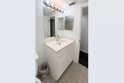 5304 Indian Creek Drive #D03, Orlando, FL 32811 - Photo 17