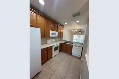 3661 Wilshire Way Road #76, Orlando, FL 32829 - Photo 3