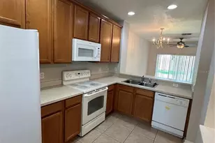 3661 Wilshire Way Rd, Orlando, FL 32829 - Photo 3