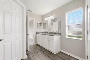 2442 Ambassador Ave, Spring Hill, FL 34609 - Photo 25