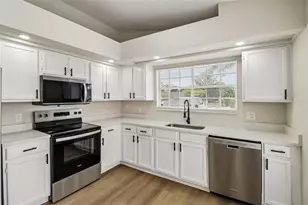 106 Lamplighter Dr, Sanford, FL 32771 - Photo 5
