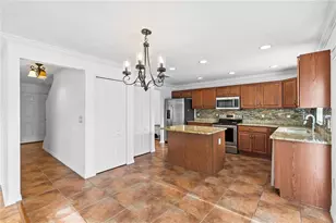 8830 Isla Bella Dr, Orlando, FL 32818 - Photo 9