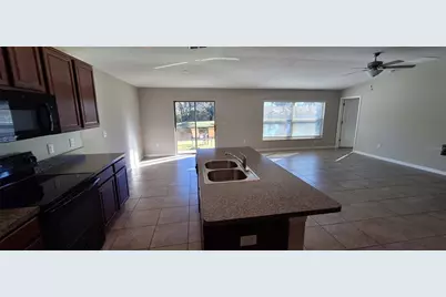 39934 Dawson Chase Drive, Zephyrhills, FL 33540 - Photo 11
