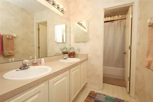 12879 Waterhaven Cir, Orlando, FL 32828 - Photo 37