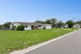 702 Wildabon Ave, Lake Wales, FL 33853 - Photo 3