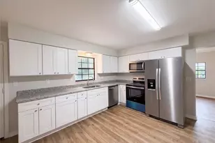 6520 NW 61st Ct, Ocala, FL 34482 - Photo 9