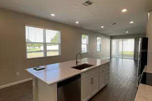 824 Blue Creek Dr, Haines City, FL 33844 - Photo 3