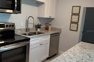 23 Country Club Dr, New Smyrna Beach, FL 32168 - Photo 5