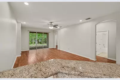 15536 Gannetglade Lane, Lithia, FL 33547 - Photo 11