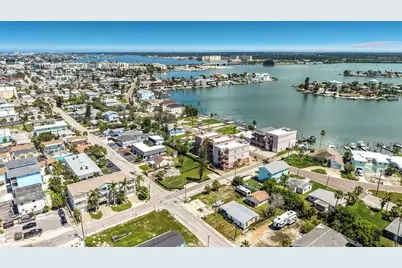 14065 Palm St, Madeira Beach, FL 33708 - Photo 7