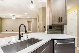 5512 Metrowest Blvd, Orlando, FL 32811 - Photo 7