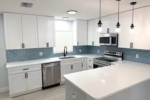 445 NW 10th Ave, Webster, FL 33597 - Photo 5