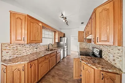1509 W Windhorst Road, Brandon, FL 33510 - Photo 13