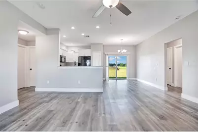 8833 Hampshire Drive, Sebring, FL 33876 - Photo 3