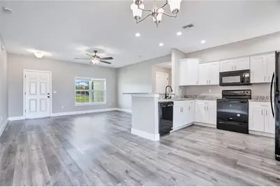 8833 Hampshire Drive, Sebring, FL 33876 - Photo 11