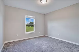 8833 Hampshire Dr, Sebring, FL 33876 - Photo 19