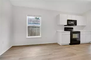 6203 Venezia Pl, Riverview, FL 33578 - Photo 9