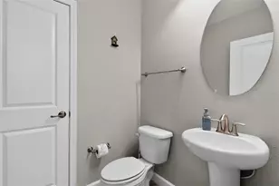 1677 Ludington Ave, Wesley Chapel, FL 33543 - Photo 29