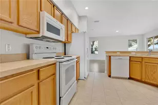 2541 Peekskill Rd, Valrico, FL 33594 - Photo 13