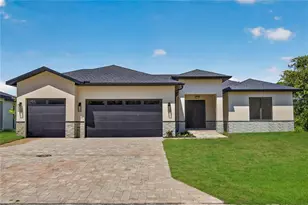 9668 President Cir, Port Charlotte, FL 33981 - Photo 1