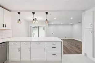 530 Hunter Cir, Kissimmee, FL 34758 - Photo 11