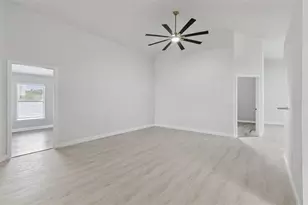 14426 Lake Price Dr, Orlando, FL 32826 - Photo 5