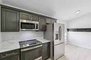 14426 Lake Price Dr, Orlando, FL 32826 - Photo 13