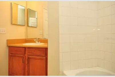 8225 Claire Ann Drive #305, Orlando, FL 32825 - Photo 7