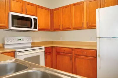 8225 Claire Ann Drive #305, Orlando, FL 32825 - Photo 5